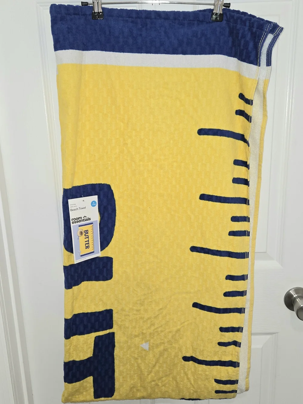 Room Essentials Extra Long Beach Towel 100% Cotton Butter Pattern 36 x 72 in.